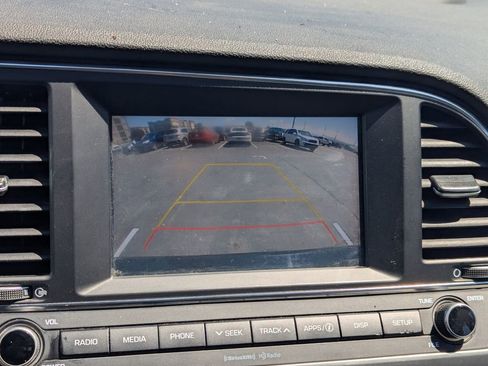 Used 2018 Hyundai Elantra SEL FWD image 27