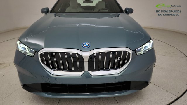 Used 2026 BMW i5 eDrive40 AWD/4WD image 24