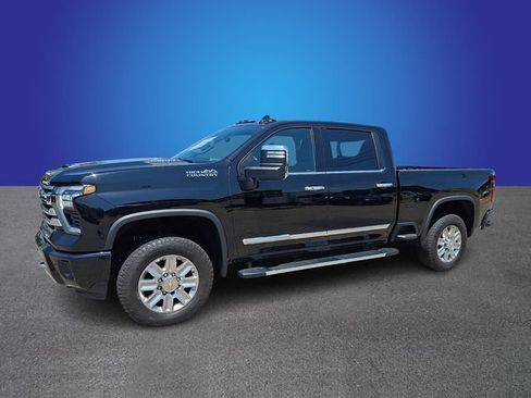 Used 2024 Chevrolet Silverado 2500 High Country w/ High Country Premium Package AWD/4WD image 6