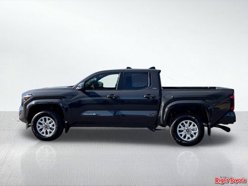 Certified 2026 Toyota Tacoma SR5 AWD/4WD image 2