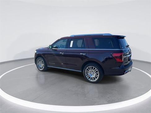 Certified 2023 Ford Expedition Platinum image 4