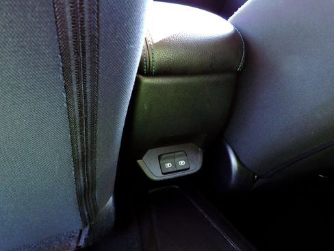 Used 2022 Nissan Leaf S FWD image 14