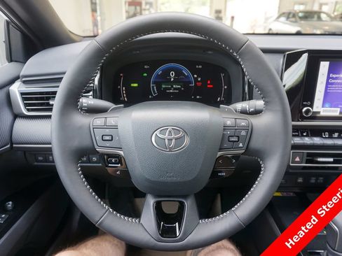 New 2026 Toyota Camry SE FWD image 3