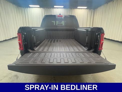 Used 2025 RAM 1500 Limited AWD/4WD image 9