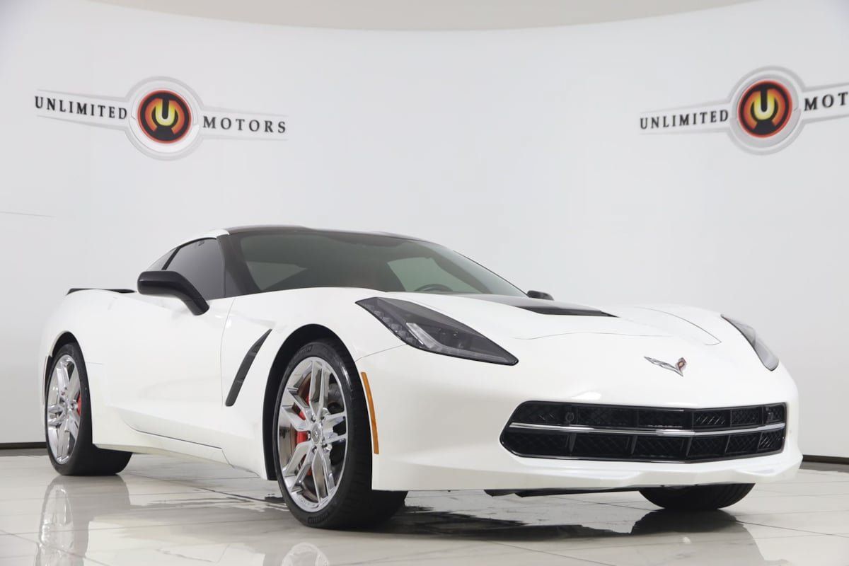 Used 2016 Chevrolet Corvette Stingray Coupe w/ 2LT Preferred Equipment Group RWD image 25