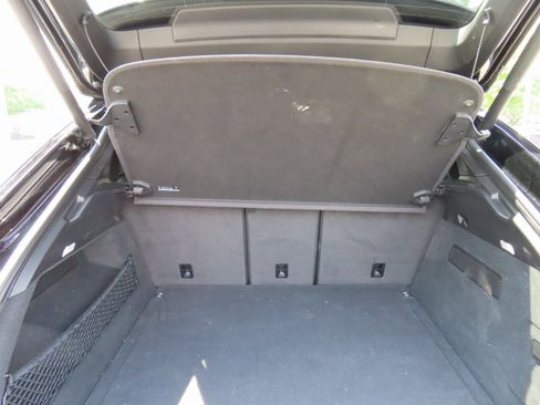 Used 2024 Porsche Cayenne Coupe image 42