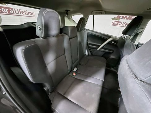 Used 2016 Toyota RAV4 XLE w/ Protection Package AWD/4WD image 29
