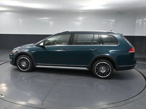 Used 2019 Volkswagen Golf Alltrack S AWD/4WD image 9