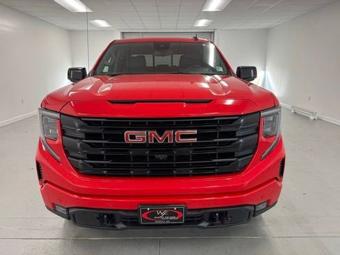 Used 2025 GMC Sierra 1500 Elevation w/ Elevation Premium Package image 2