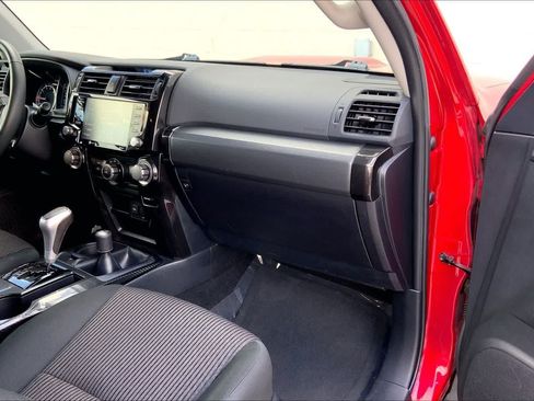 Used 2024 Toyota 4Runner TRD Off-Road AWD/4WD image 23