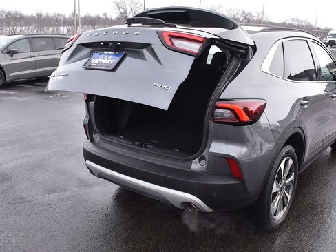 Used 2023 Ford Escape Platinum image 26