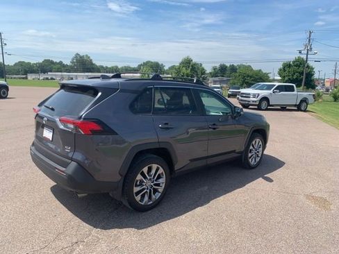 Used 2024 Toyota RAV4 XLE Premium w/ Weather Package AWD/4WD image 7