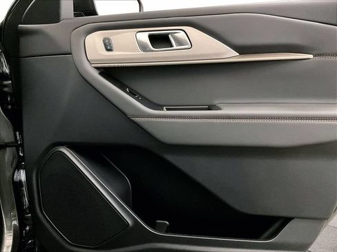 New 2026 Ford Explorer Active AWD/4WD image 23
