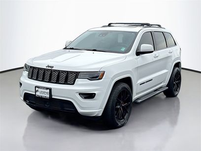 Used 2020 Jeep Grand Cherokee Altitude