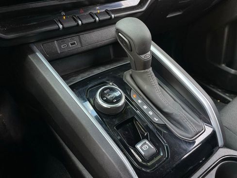 Used 2025 Chevrolet Colorado Trail Boss image 22