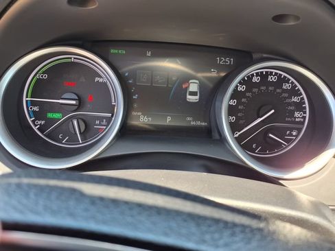 Used 2023 Toyota Camry XLE w/ Cold Weather Package FWD image 23