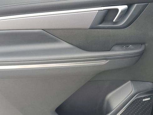 Used 2025 Buick Enclave Sport Touring image 43