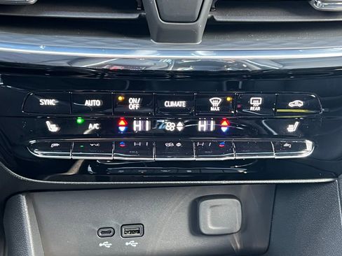 New 2026 Buick Encore GX Avenir w/ Avenir Technology Package image 28