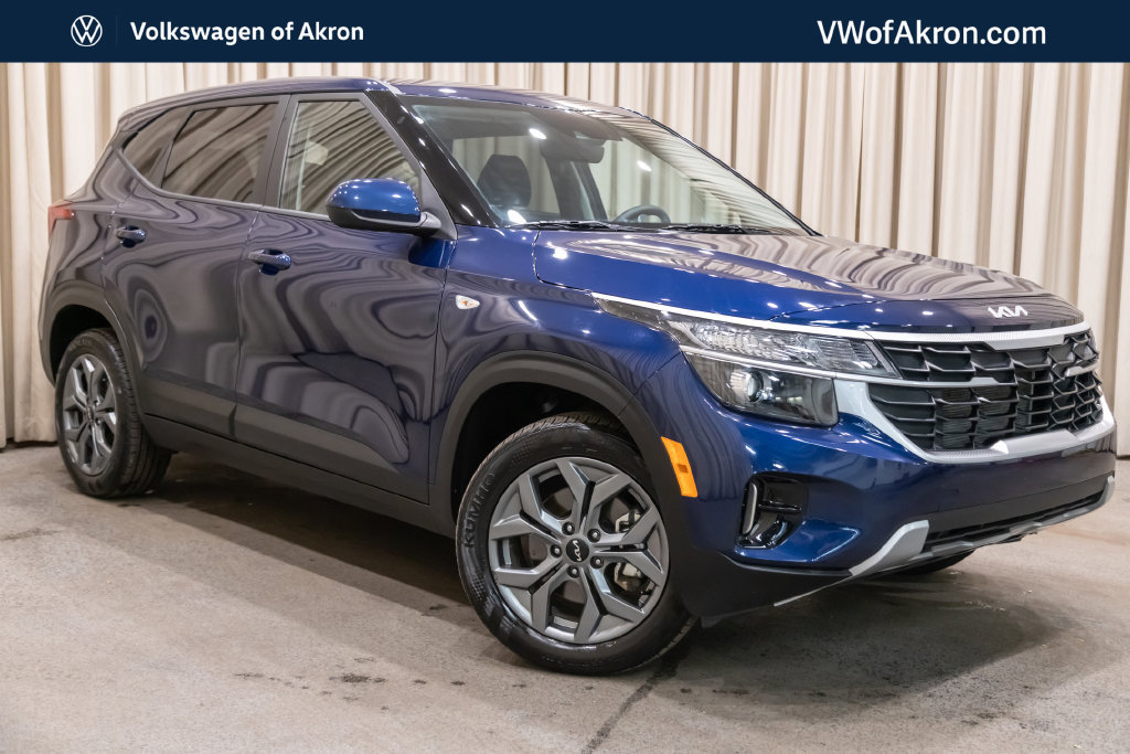 Used 2025 Kia Seltos LX AWD/4WD image 1