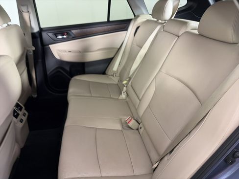 Used 2015 Subaru Outback 3.6R Limited w/ Popular Package #4 image 13