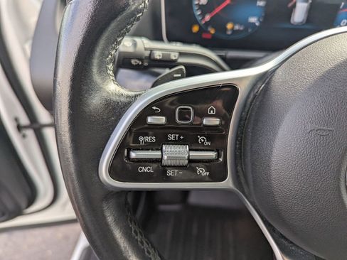 Used 2021 Mercedes-Benz GLA 250 4MATIC image 13