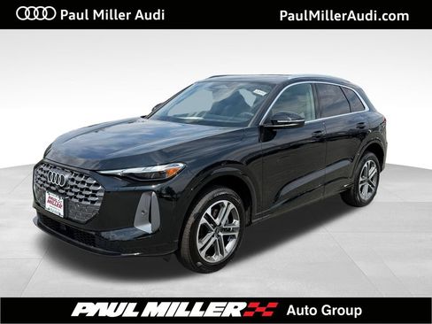 New 2026 Audi Q5 Premium AWD/4WD image 1