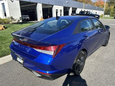Used 2023 Hyundai Elantra SEL image 8