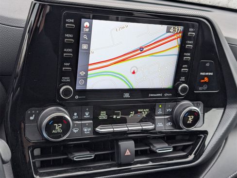 Used 2021 Toyota Highlander XSE image 19