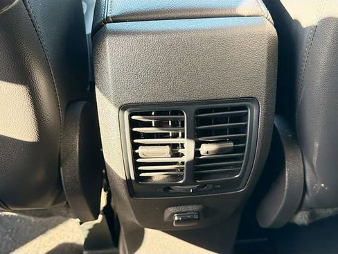 Used 2018 Ford Escape SEL image 25