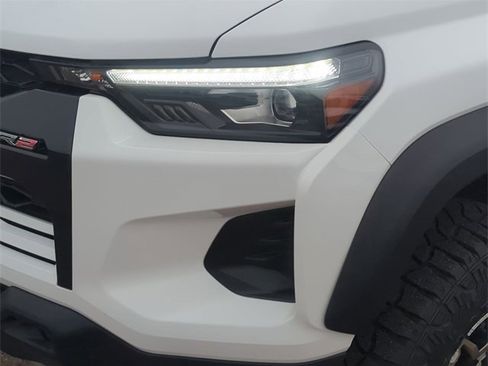 Used 2024 Chevrolet Colorado ZR2 w/ Technology Package image 9