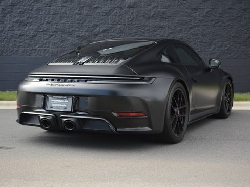 Certified 2025 Porsche 911 Carrera GTS RWD image 7
