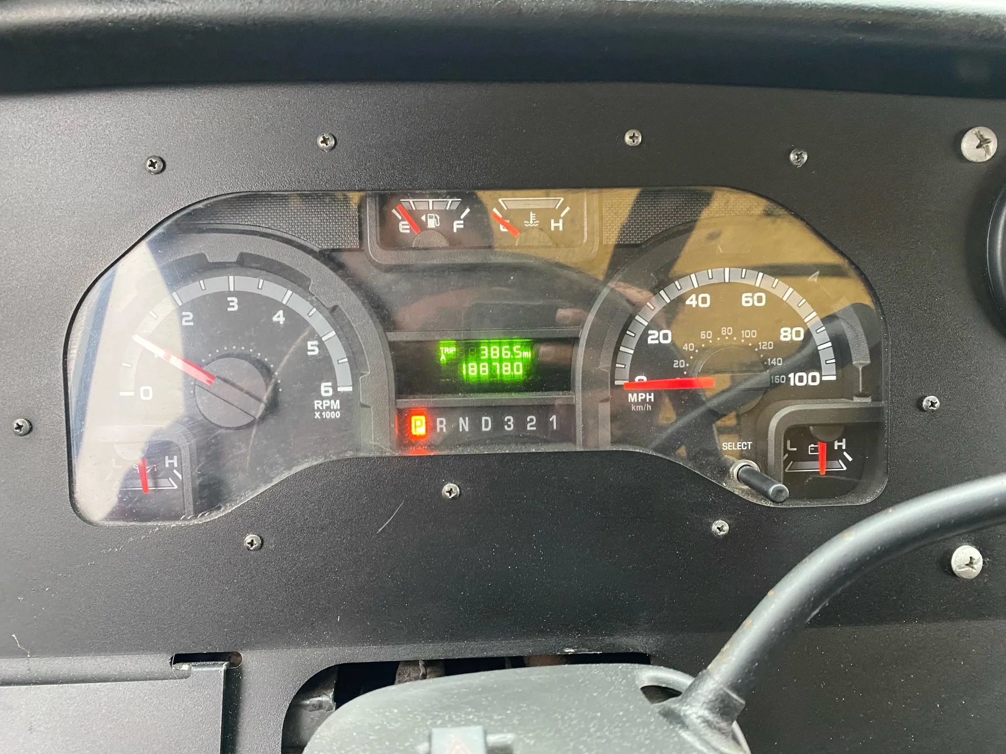 Used 2013 Ford E-350 and Econoline 350 Super Duty w/ Air Conditioning Prep Pkg RWD image 10