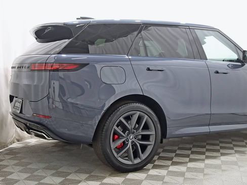 Used 2024 Land Rover Range Rover Sport Dynamic SE AWD/4WD image 9