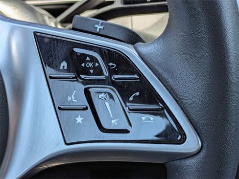 Used 2024 Mercedes-Benz GLC 300 4MATIC image 27