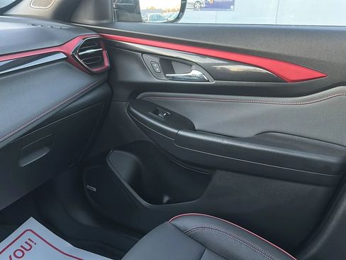 Used 2025 Chevrolet TrailBlazer RS w/ Convenience Package image 13