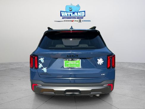 Used 2025 Kia Sorento SX AWD/4WD image 4