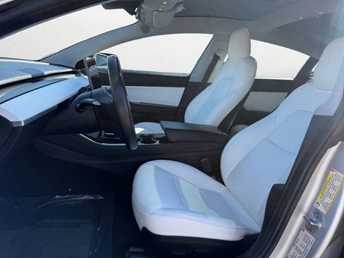 Used 2018 Tesla Model 3 Performance image 9