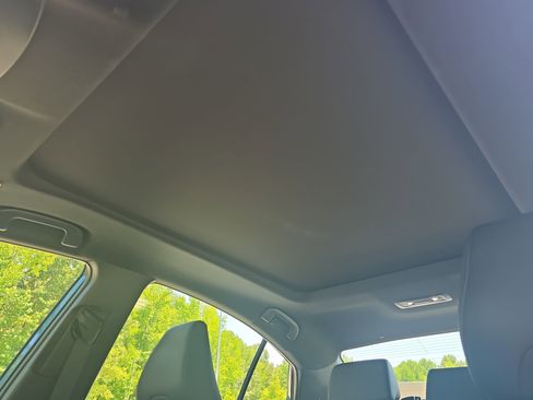 Used 2025 Toyota Camry XSE FWD image 31