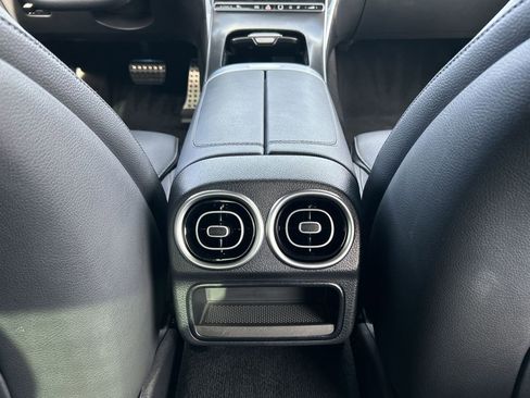 Used 2024 Mercedes-Benz C 300 Sedan image 22