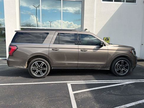 Used 2019 Ford Expedition Max Limited w/ Equipment Group 303A AWD/4WD image 3