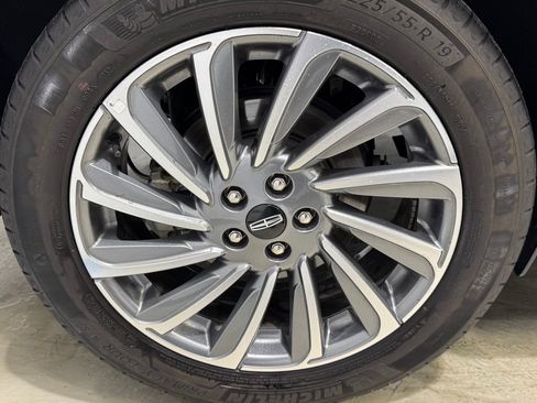 Used 2024 Lincoln Corsair Reserve w/ Equipment Group 201A image 9