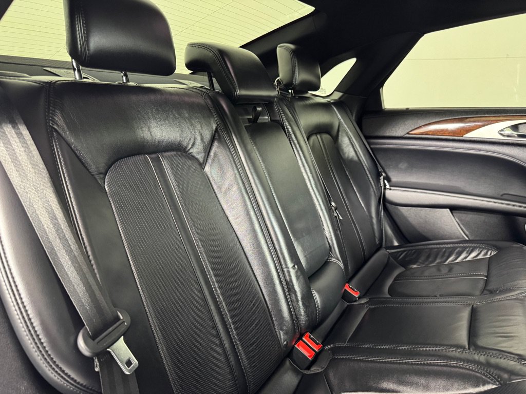 Used 2019 Lincoln MKZ Reserve w/ Luxury Package AWD/4WD image 24