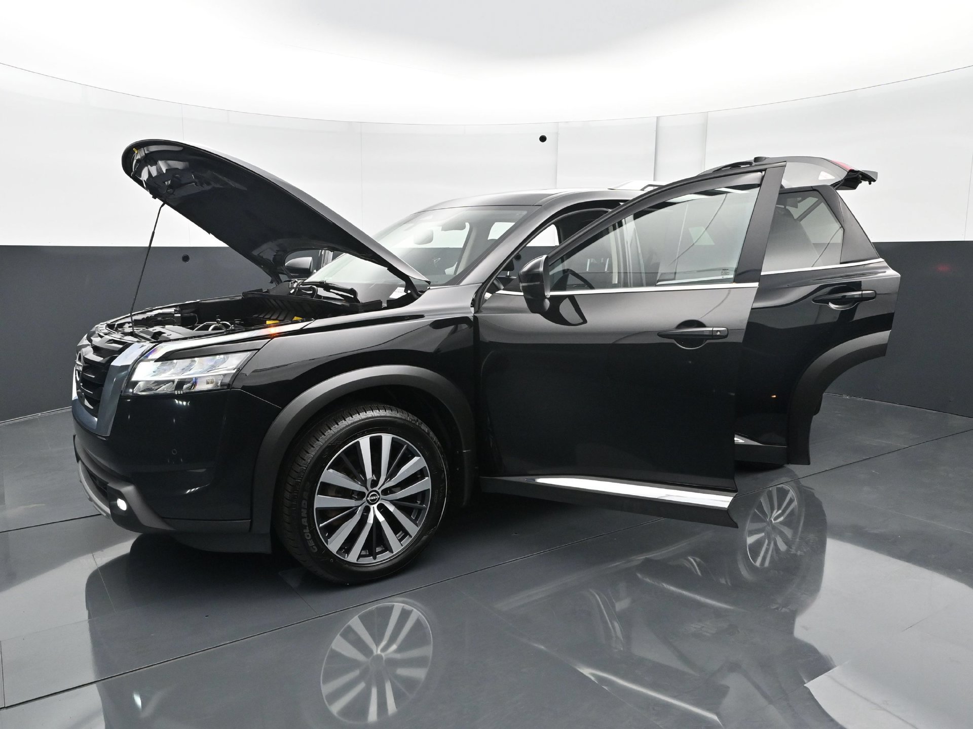 Used 2022 Nissan Pathfinder Platinum AWD/4WD image 35