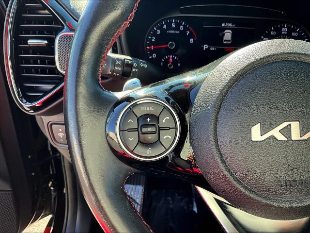 Certified 2022 Kia Soul Turbo FWD image 13