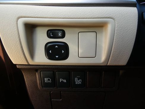 Used 2018 Lexus ES 350 w/ Navigation System Package FWD image 24