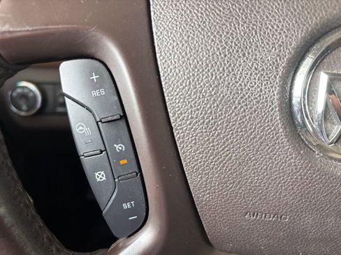 Used 2017 Buick Enclave Premium FWD image 19
