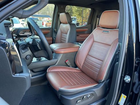 Used 2025 GMC Sierra 1500 Denali Ultimate AWD/4WD image 21