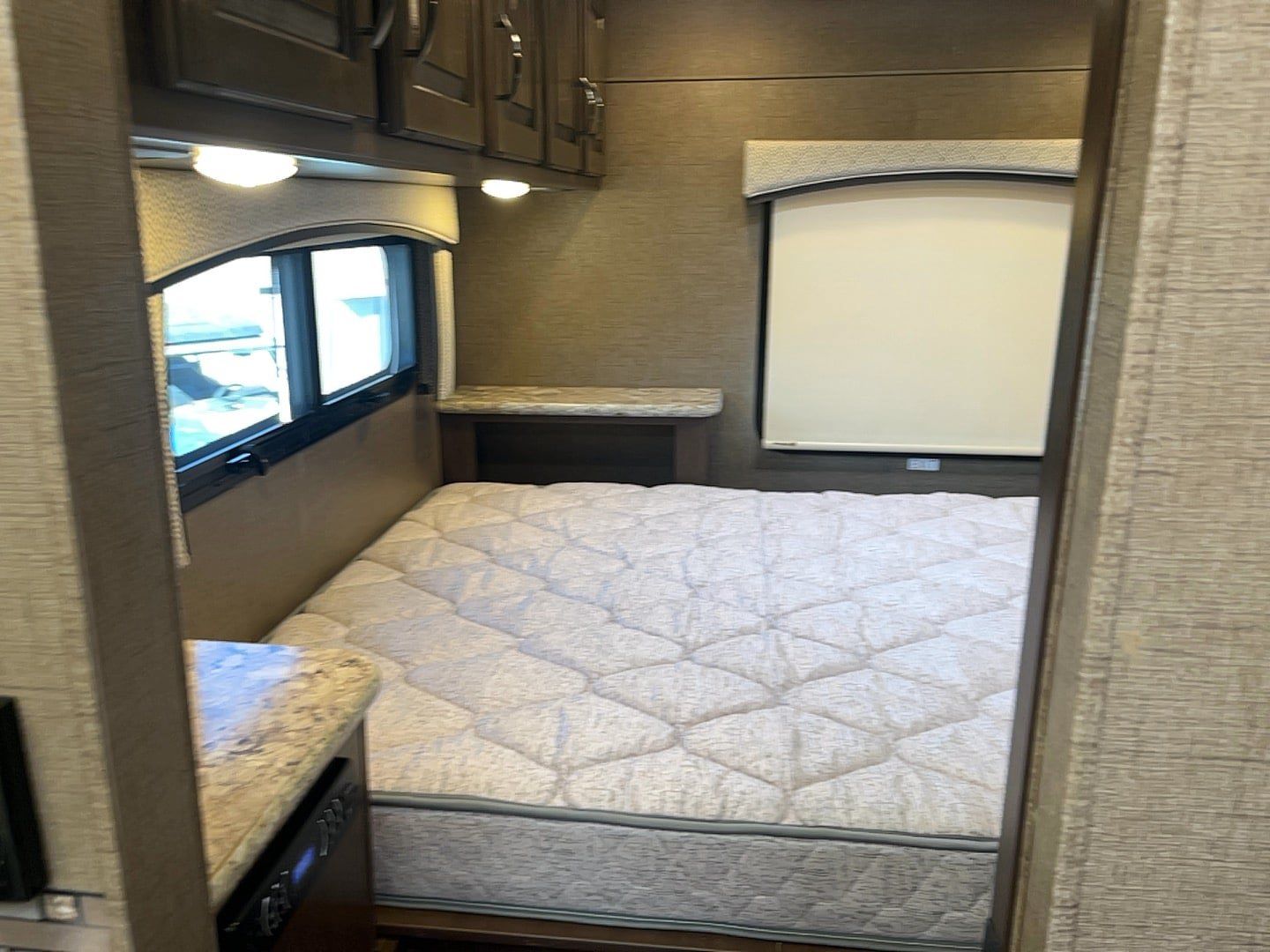 Used 2017 Ford E-450 and Econoline 450 Super Duty w/ Motorhome Prep Package RWD image 23