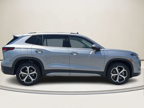 New 2026 Volkswagen Tiguan SE AWD/4WD image 2