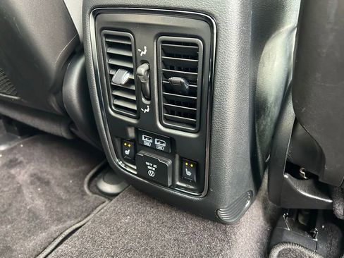 Certified 2018 Jeep Grand Cherokee Limited image 40